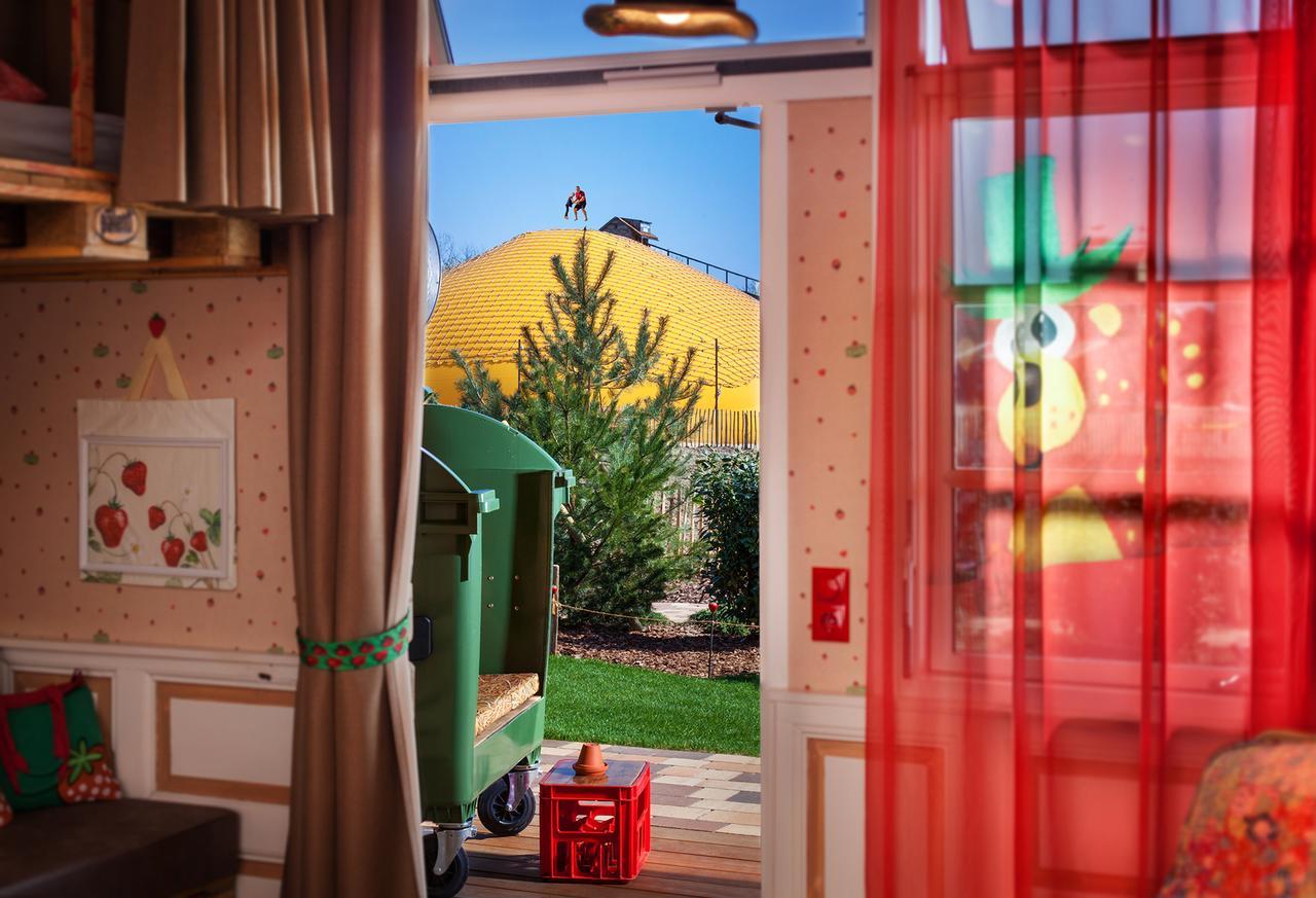 Karls Hotel ALLES PALETTI Rovershagen Exteriör bild